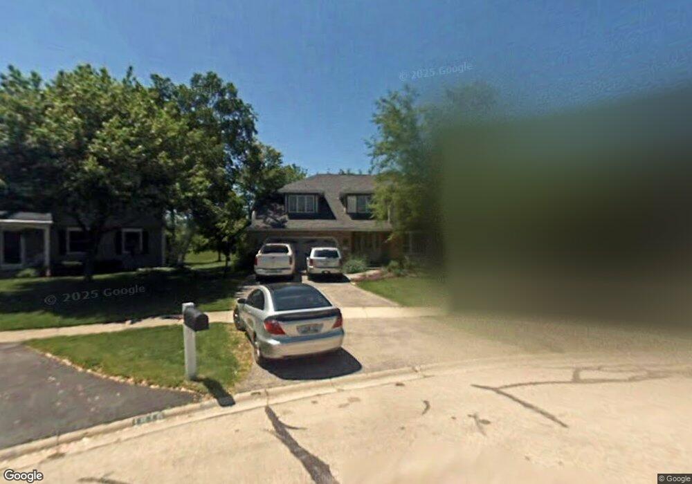 1821 Princeton Cir, Naperville, IL 60565 - photo 1