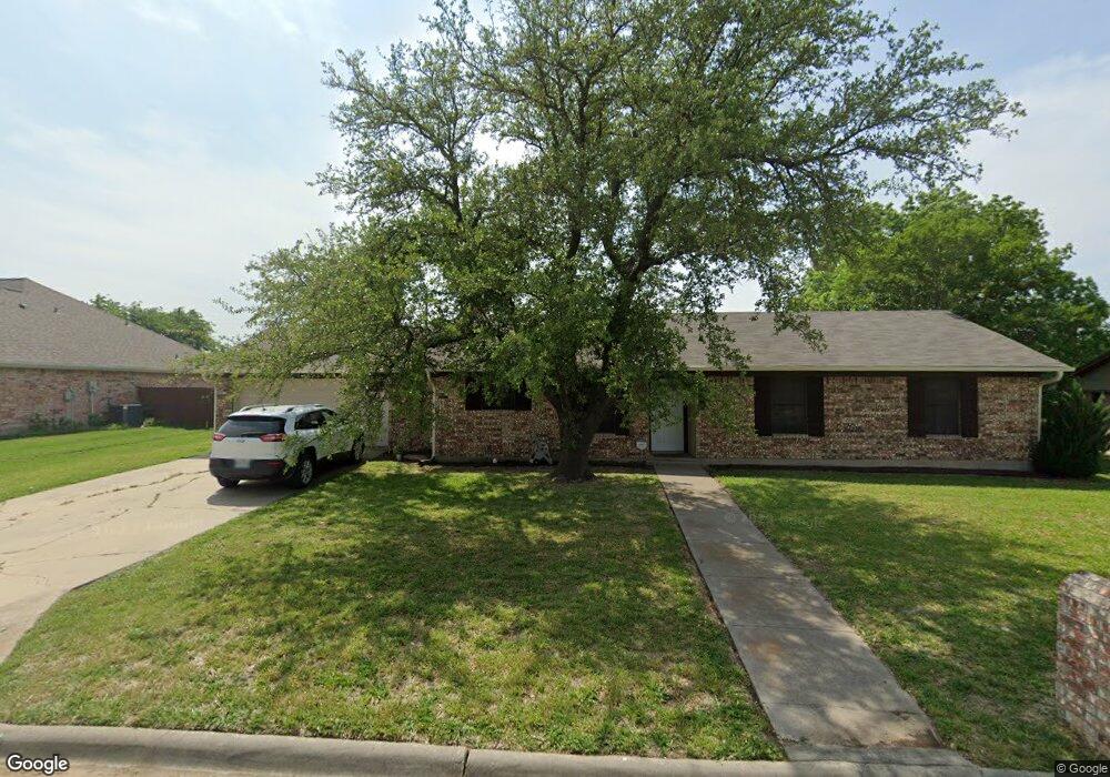 1006 W University Dr, Gainesville, TX 76240 - photo 1
