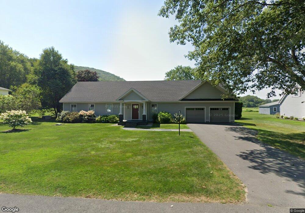 32 Capt Lathrop Dr, South Deerfield, MA 01373 - photo 1