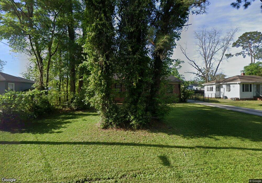 4526 Sunderland Rd, Jacksonville, FL 32210 - photo 1