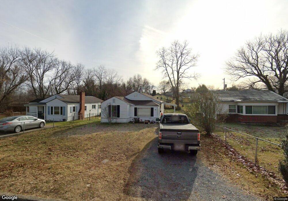 1512 E Chilhowie Ave, Johnson City, TN 37601 - photo 1