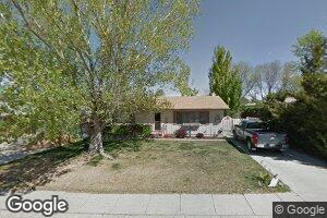 820 E 8th St, Chadron, NE 69337