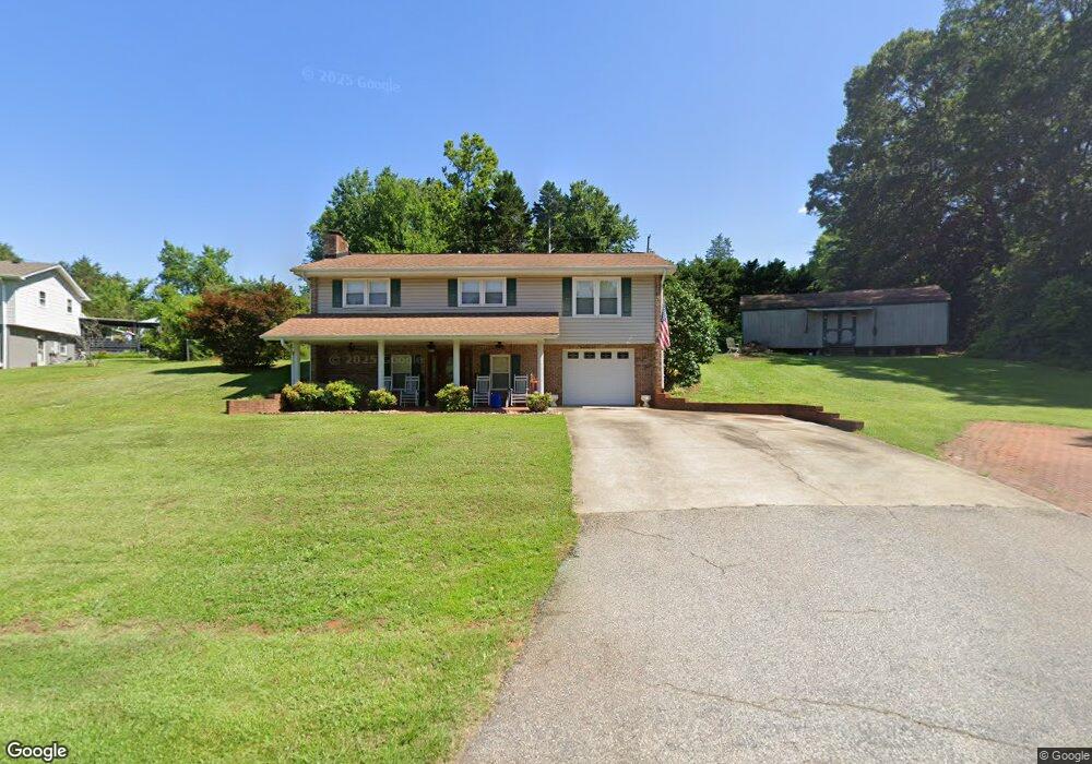 309 Gilstrap Dr, Liberty, SC 29657 - photo 1