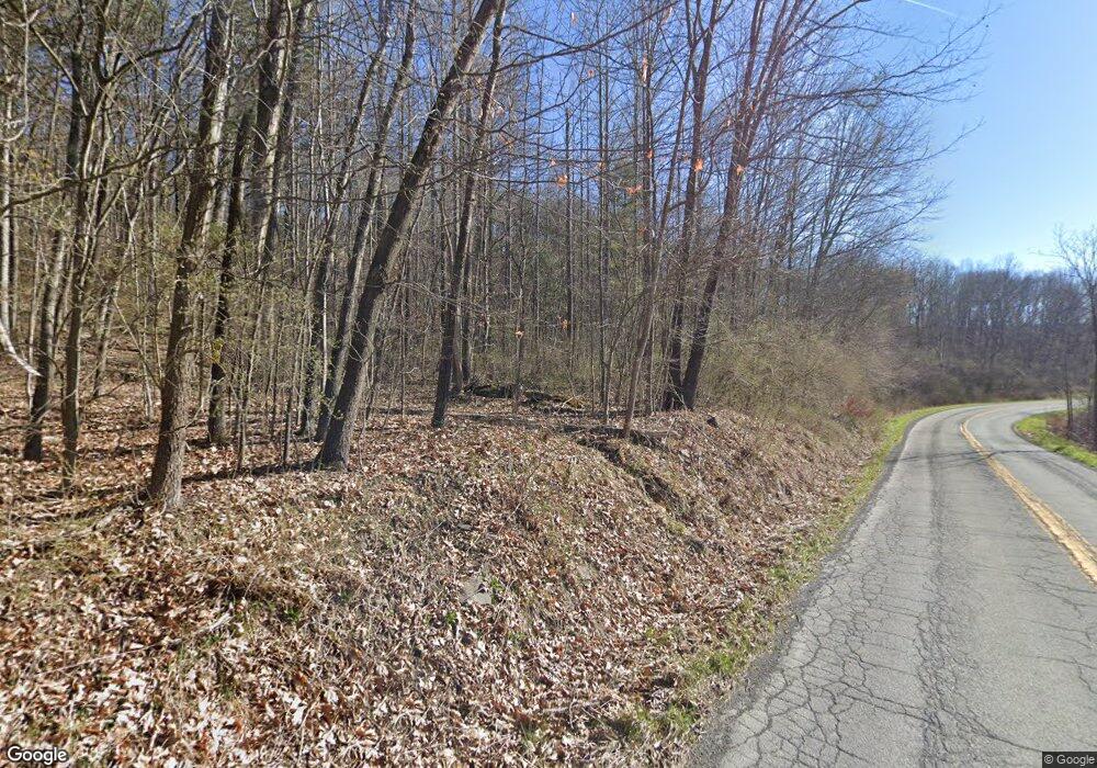 179 Country Rd, Falls, PA 18615 - photo 1