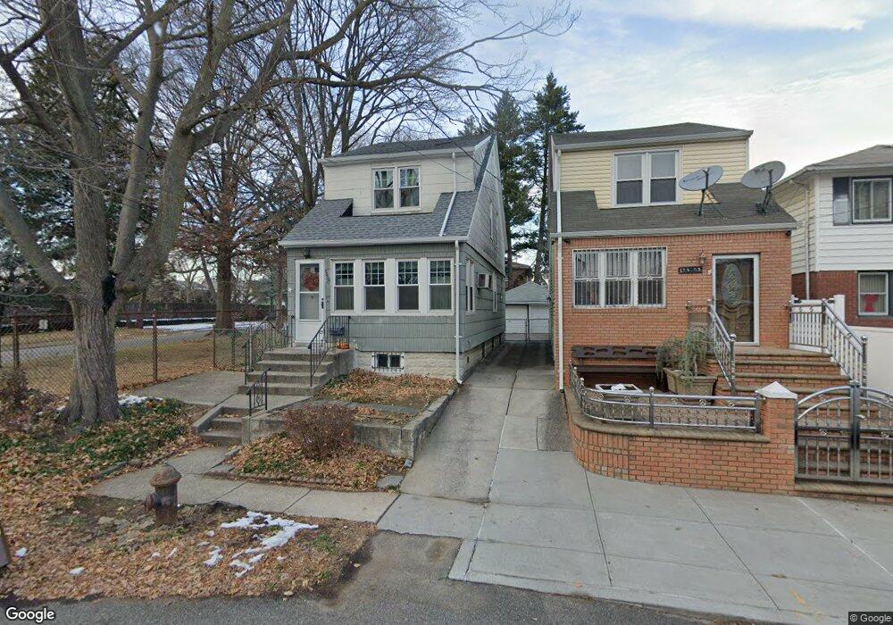 13501 62nd Ave, Flushing, NY 11367 - photo 1