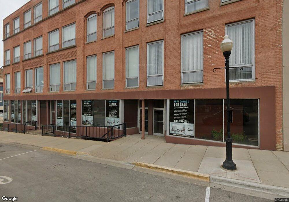 220 E Downer Place unit 214, Aurora, IL 60505 - photo 1