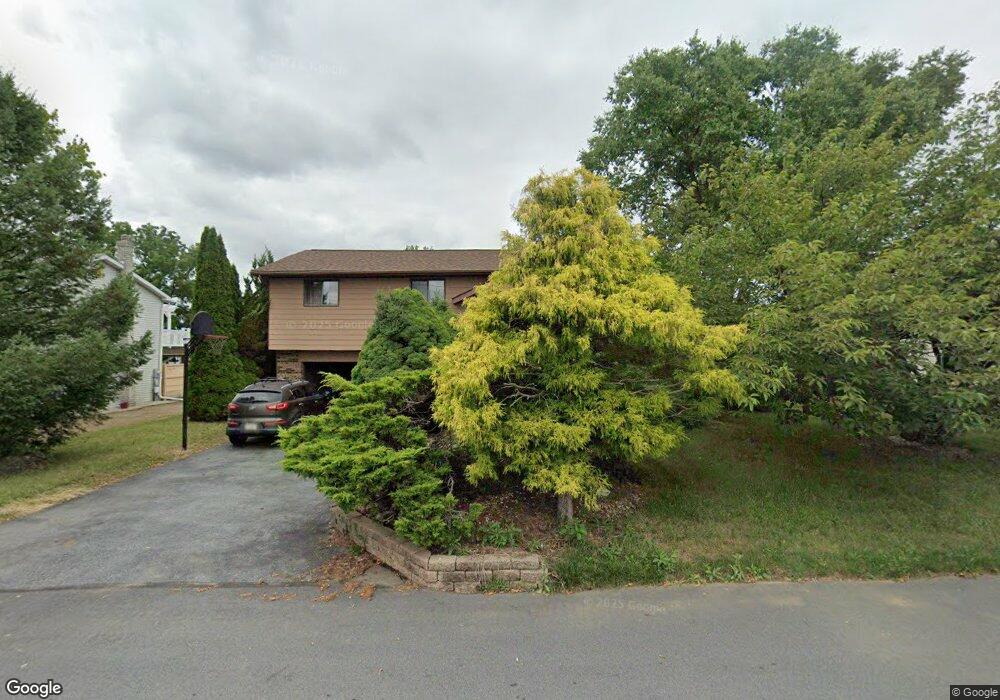 5441 Summit St, Whitehall, PA 18052 - photo 1