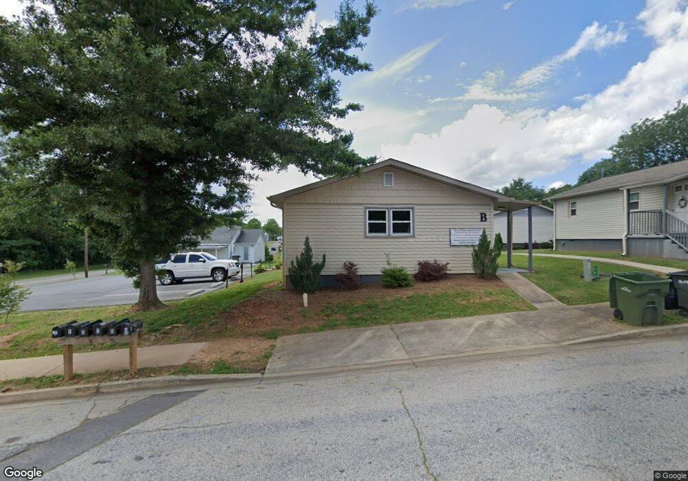 104 S Ann St unit C, Walhalla, SC 29691 - photo 1