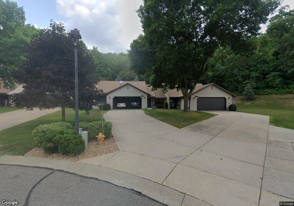 1617 Cobblestone Ct, Red Wing, MN 55066 - photo 1