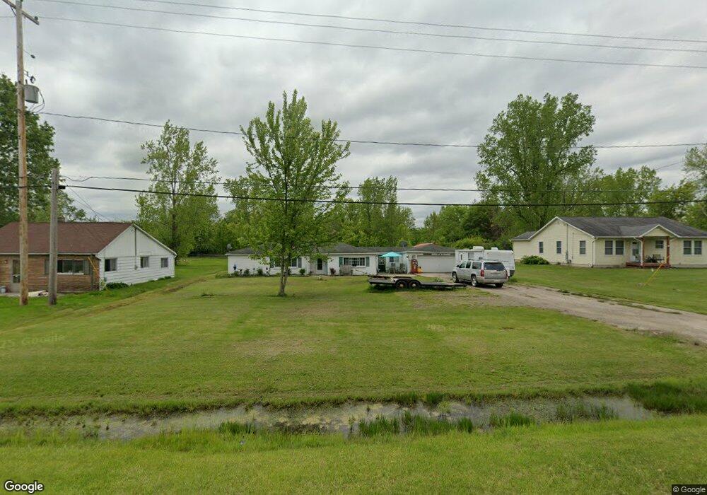 5037 W Coldwater Rd, Flint, MI 48504 - photo 1