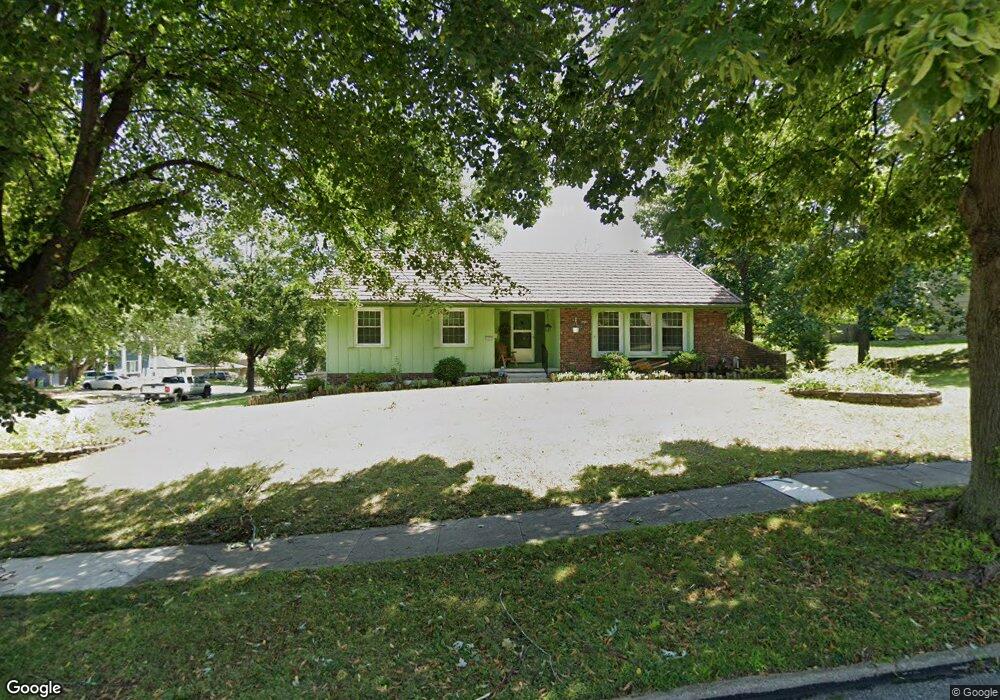 1233 25th St, West Des Moines, IA 50266 - photo 1