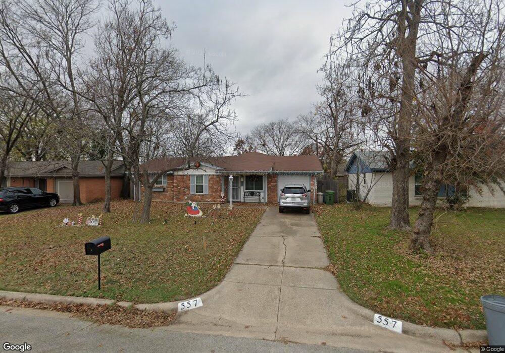 557 Livingston Dr, Hurst, TX 76053 - photo 1