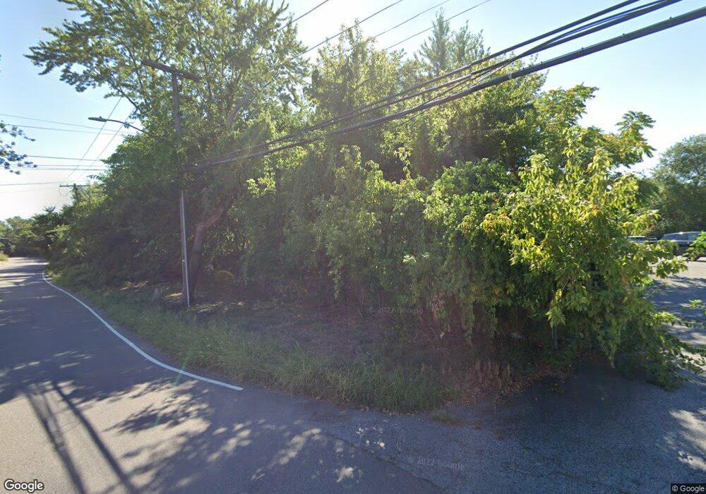 6320 Marathon Pkwy, Flushing, NY 11362 - photo 1