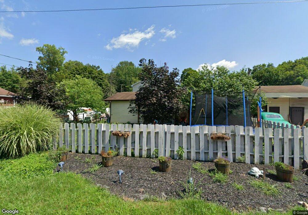 116 E 2nd St, Lehighton, PA 18235 - photo 1