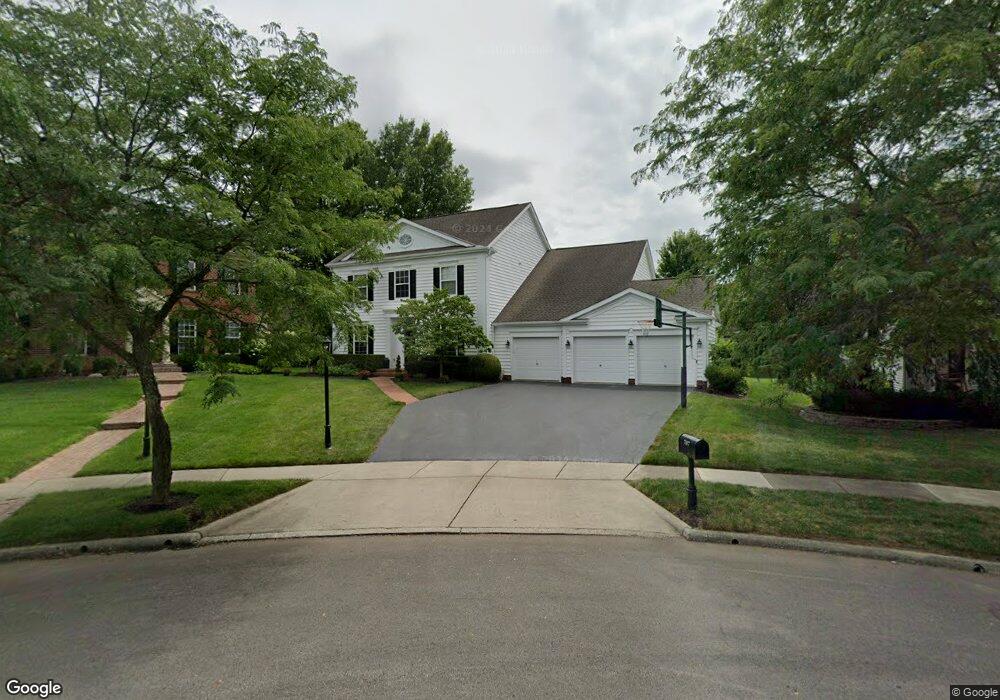 7187 Fernridge Dr, New Albany, OH 43054 - photo 1