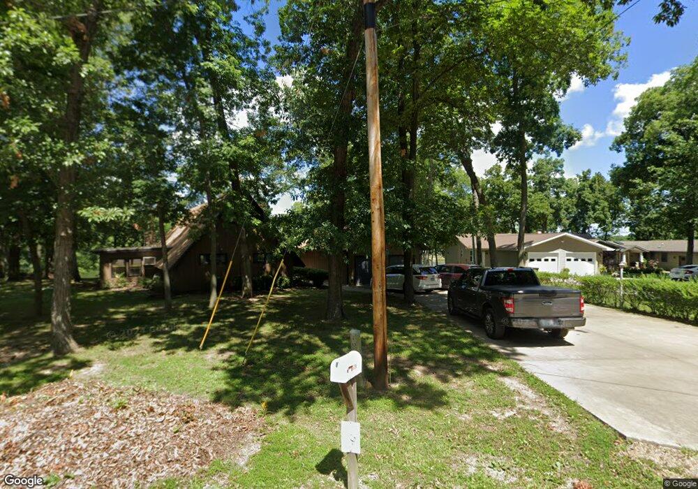 8296 Shady Glen Ln, Effingham, IL 62401 - photo 1