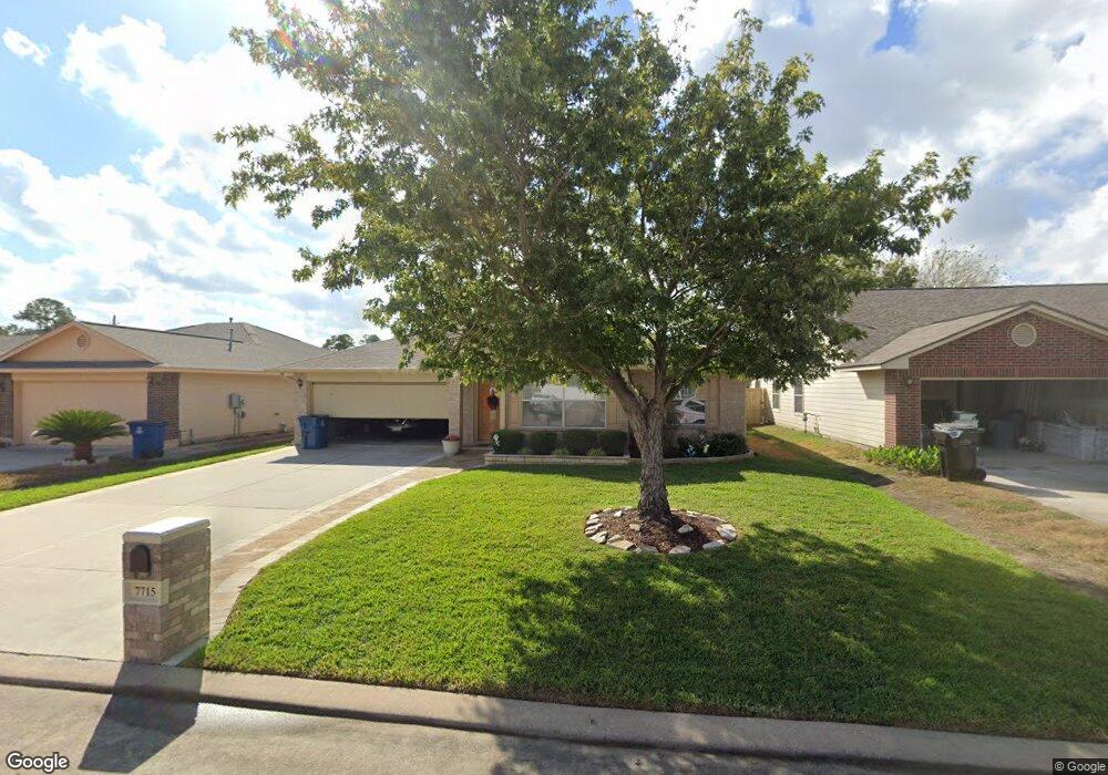 7715 Cloverlake Ct, Houston, TX 77040 - photo 1
