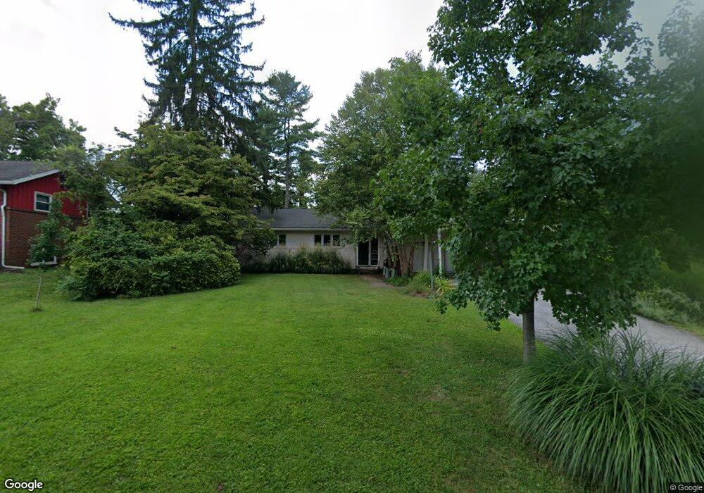 1216 Robin Hood Cir, Towson, MD 21204 - photo 1