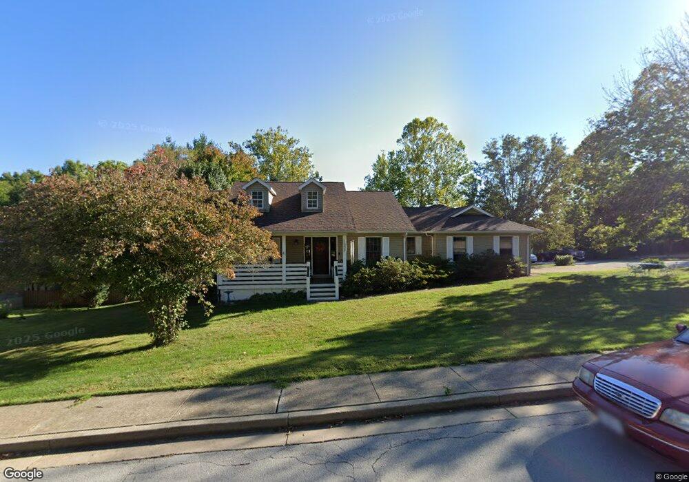 1009 Cypress Dr, Rolla, MO 65401 - photo 1