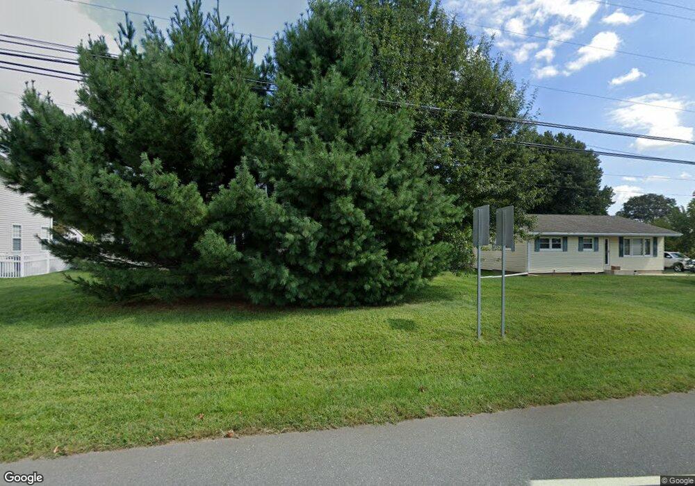 41 Dupont Pkwy, New Castle, DE 19720 - photo 1