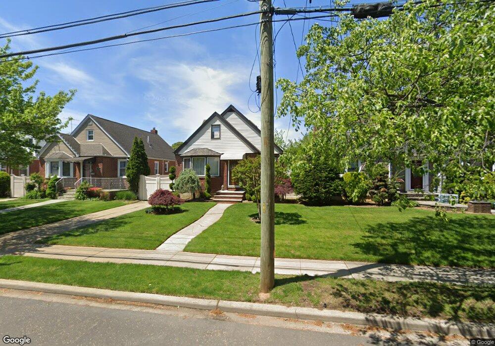 154 Semton Blvd, Franklin Square, NY 11010 - photo 1