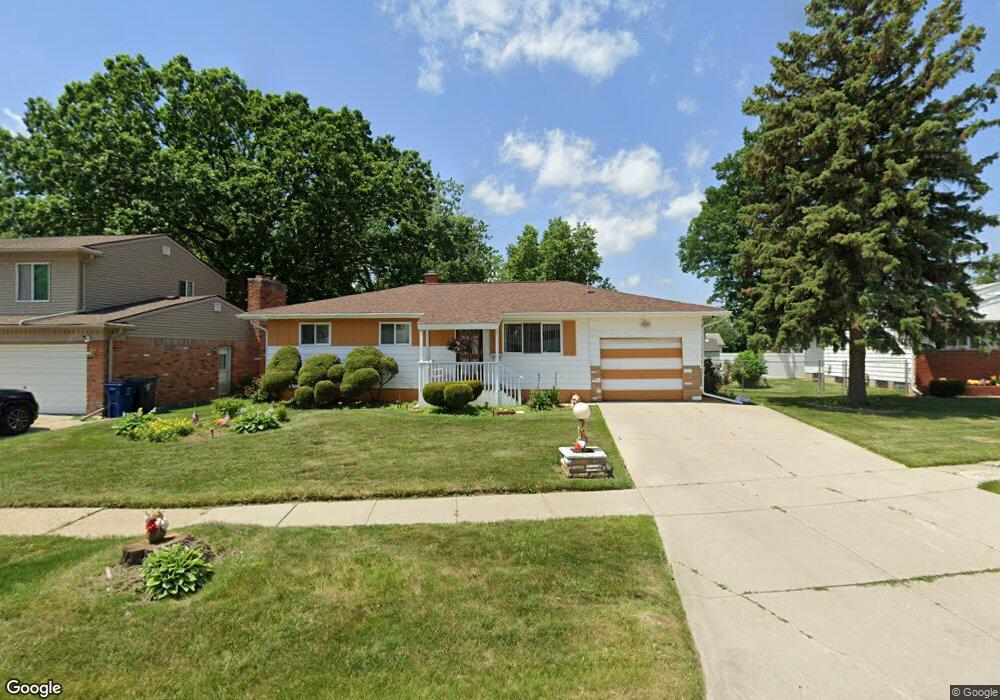 2010 Barks St, Flint, MI 48503 - photo 1