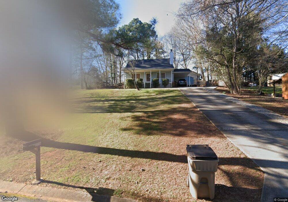 276 Seminole Cir, Suwanee, GA 30024 - photo 1