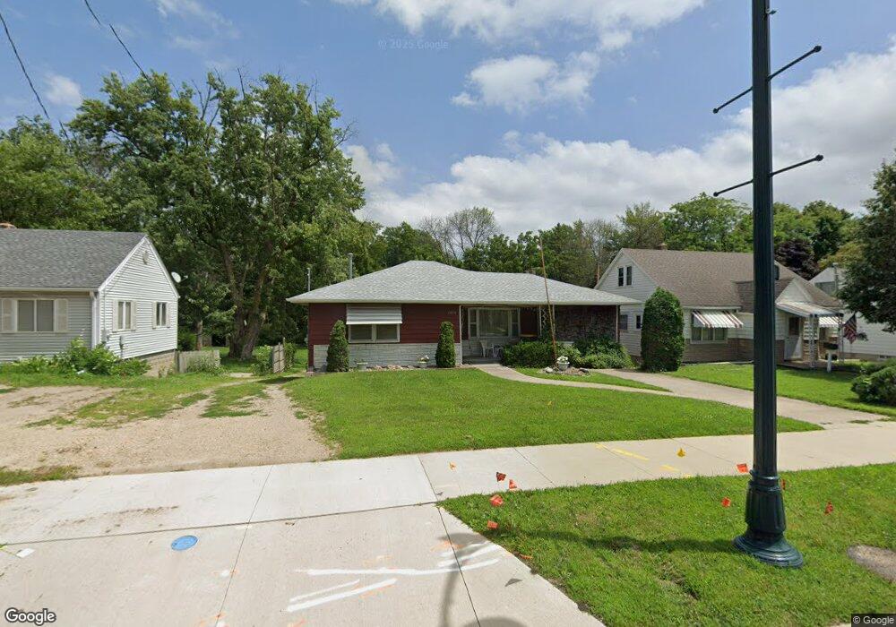 1006 Bridge Ave, Albert Lea, MN 56007 - photo 1