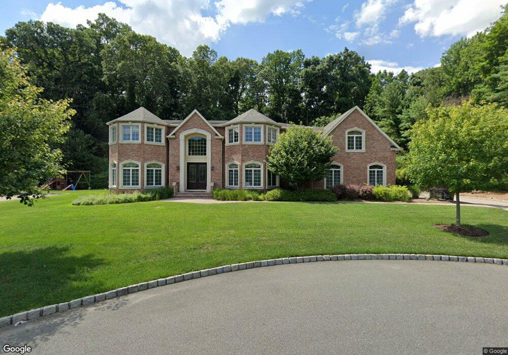 11 Ellis Ct, Woodcliff Lake, NJ 07677 - photo 1