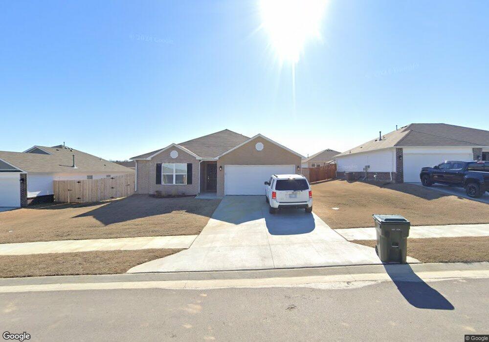 1109 W Cheyenne Ln, Claremore, OK 74019 - photo 1