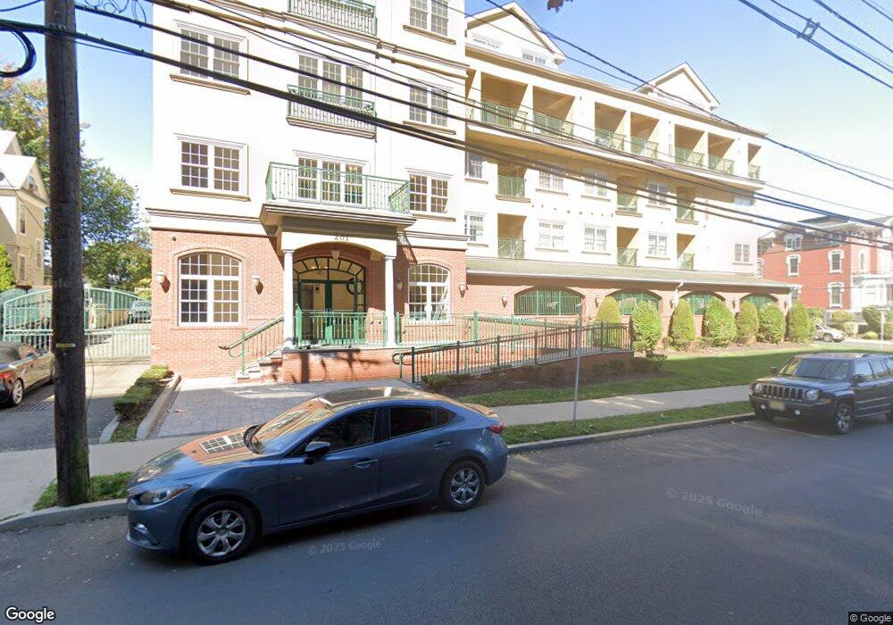 201 W Jersey St unit 207, Elizabeth, NJ 07202 - photo 1