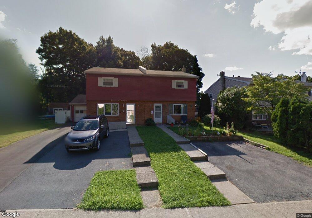 310 Lockridge Ln, Alburtis, PA 18011 - photo 1