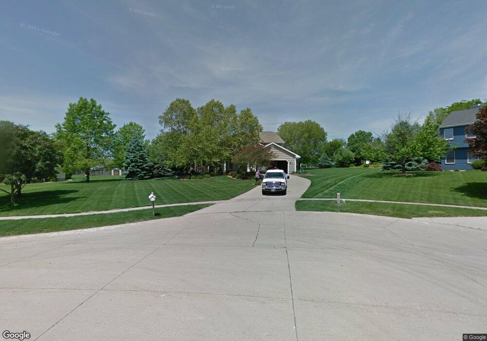 6828 Crow Wing Dr NE, Cedar Rapids, IA 52411 - photo 1