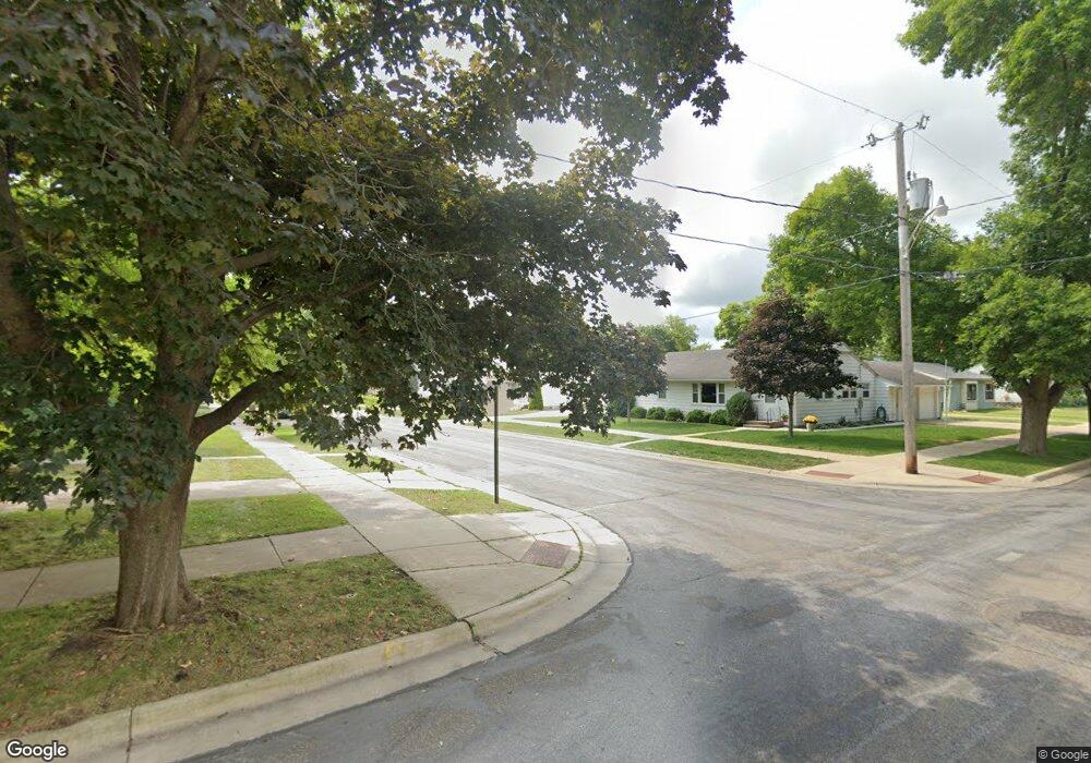 704 9th St SW, Austin, MN 55912 - photo 1