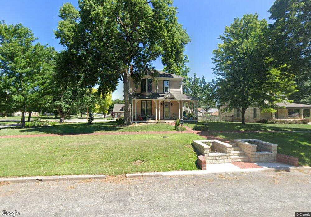 443 W 8th St, Concordia, KS 66901 - photo 1