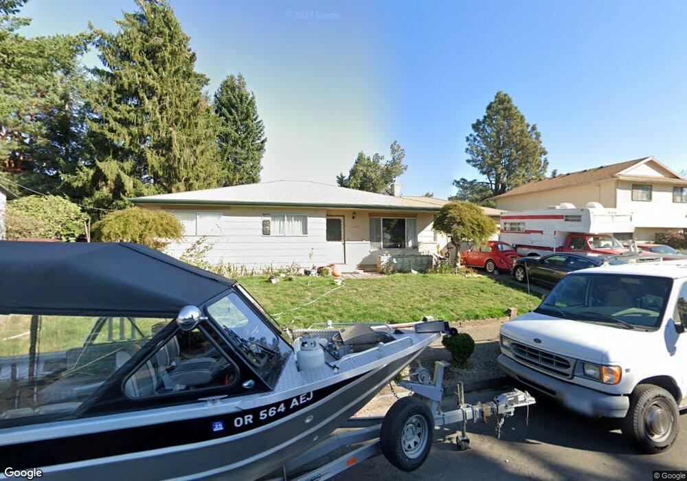 1440 NE Cochran Dr, Gresham, OR 97030 - photo 1