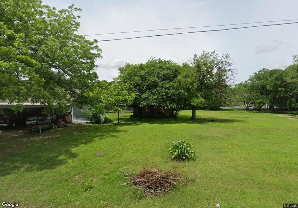 1305 Chase Ave, Cleburne, TX 76031 - photo 1