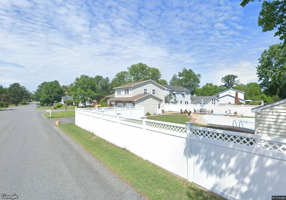 1 Hampshire Way, Schenectady, NY 12309 - photo 1