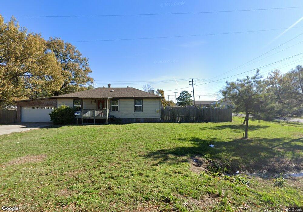 1815 S Grand Ave, Stuttgart, AR 72160 - photo 1