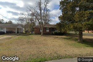 1809 Greenwood Cir, Demopolis, AL 36732