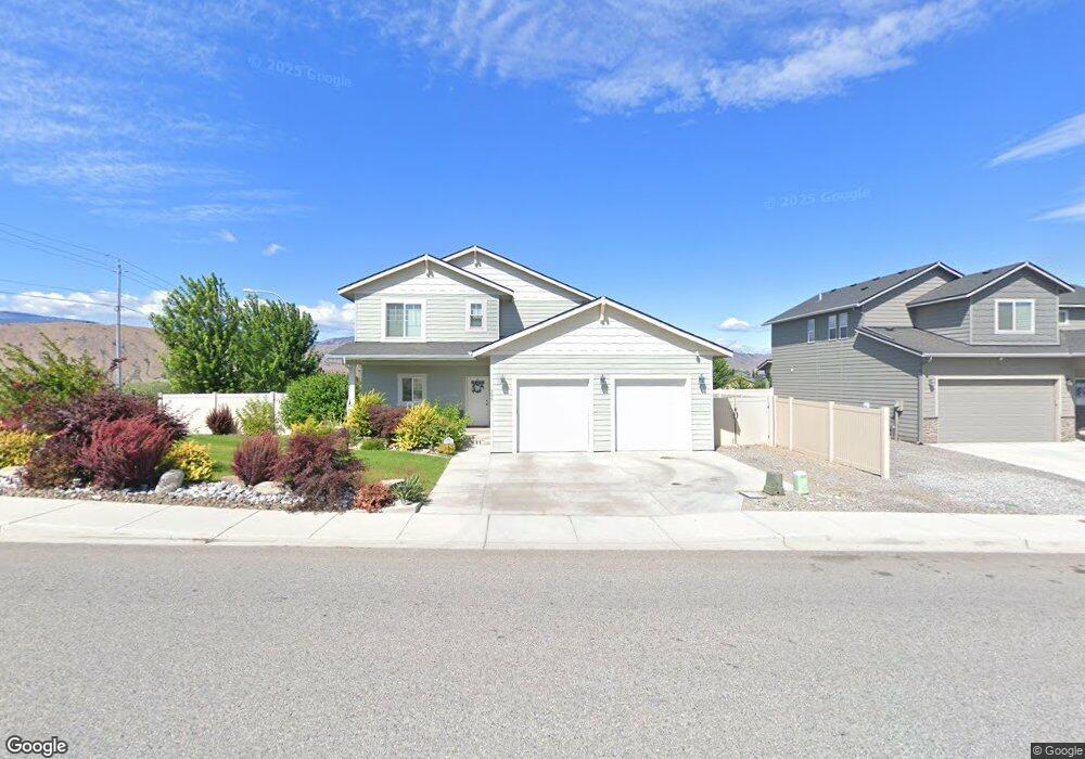 386 S Nevada Ave, East Wenatchee, WA 98802 - photo 1