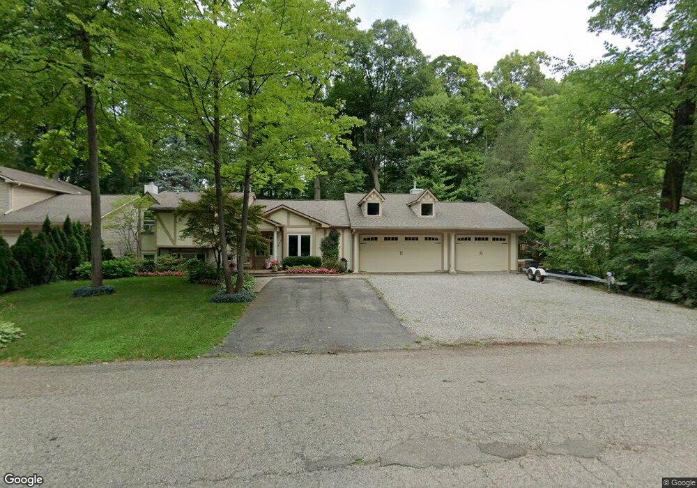 6948 Aeroview St, West Bloomfield, MI 48324 - photo 1