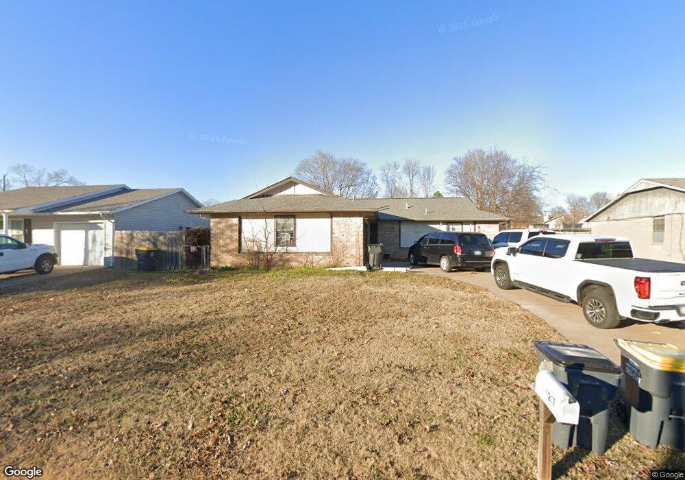 1217 E 142nd St, Glenpool, OK 74033 - photo 1