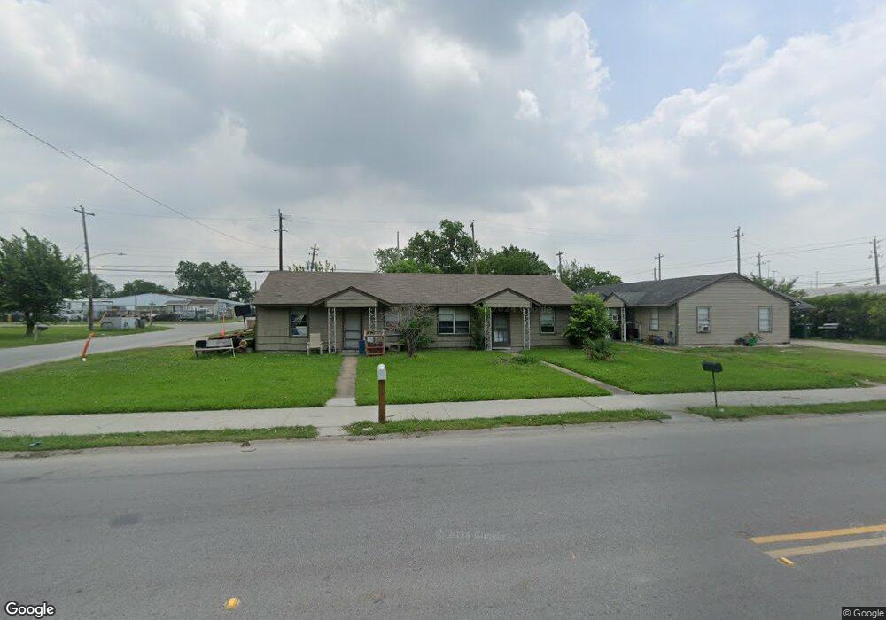 10818 Bentley St, Houston, TX 77093 - photo 1