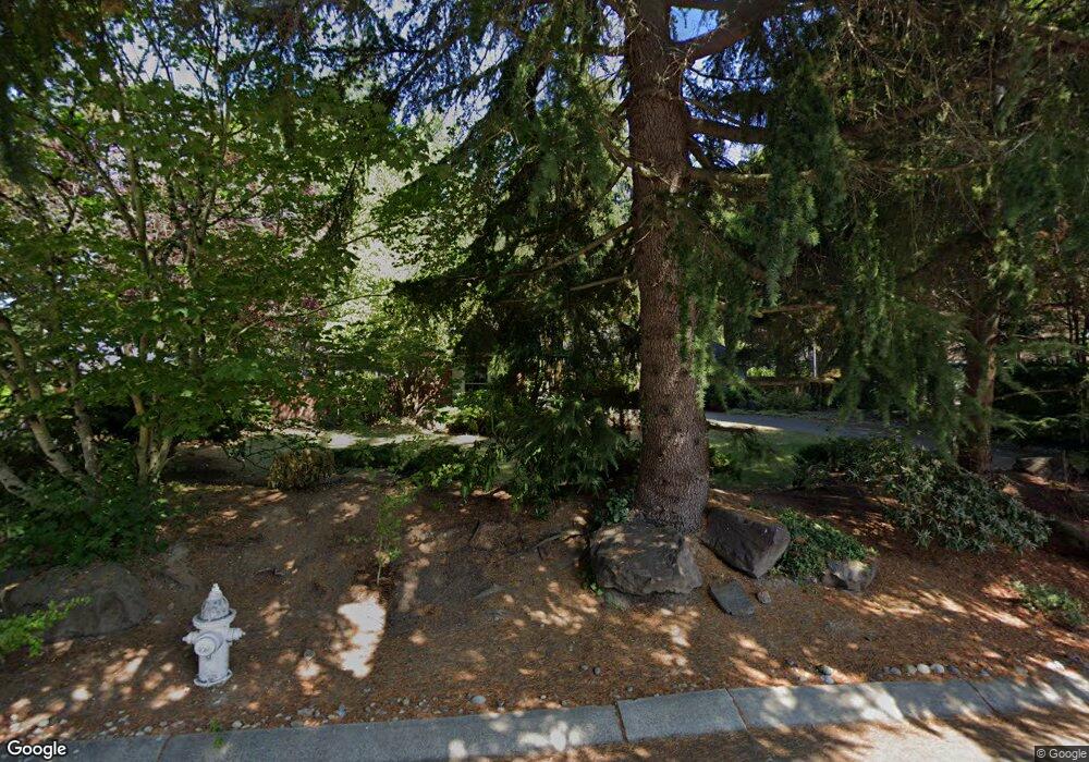 8410 SE 71st St, Mercer Island, WA 98040 - photo 1