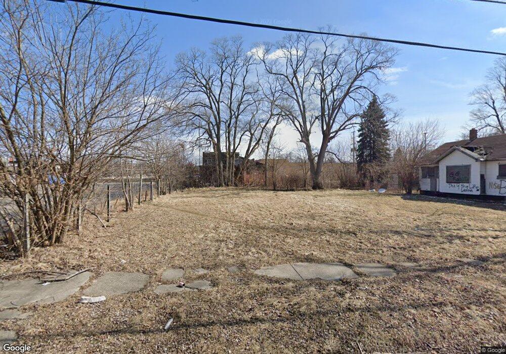 1800 Cronk Ave, Flint, MI 48506 - photo 1