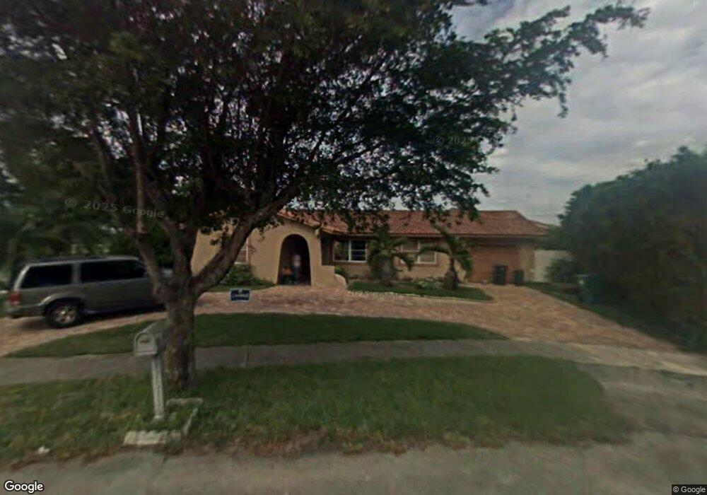 15065 SW 68th Ln, Miami, FL 33193 - photo 1