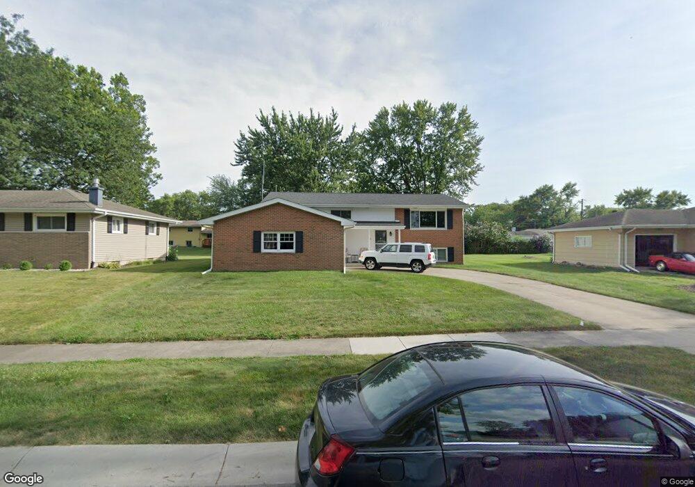 121 Las Olas Dr, Crown Point, IN 46307 - photo 1