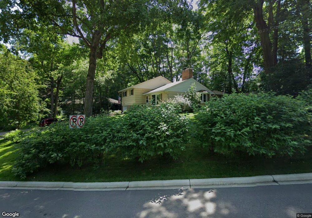 130 Glenbrook Rd N, Wayzata, MN 55391 - photo 1