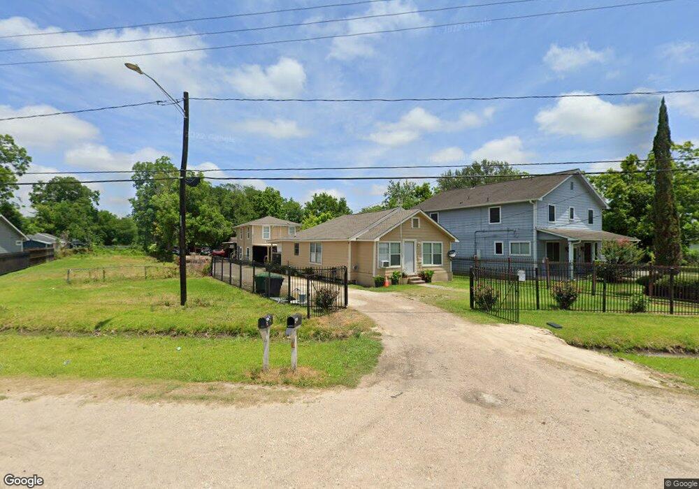 5307 Bennington St, Houston, TX 77028 - photo 1